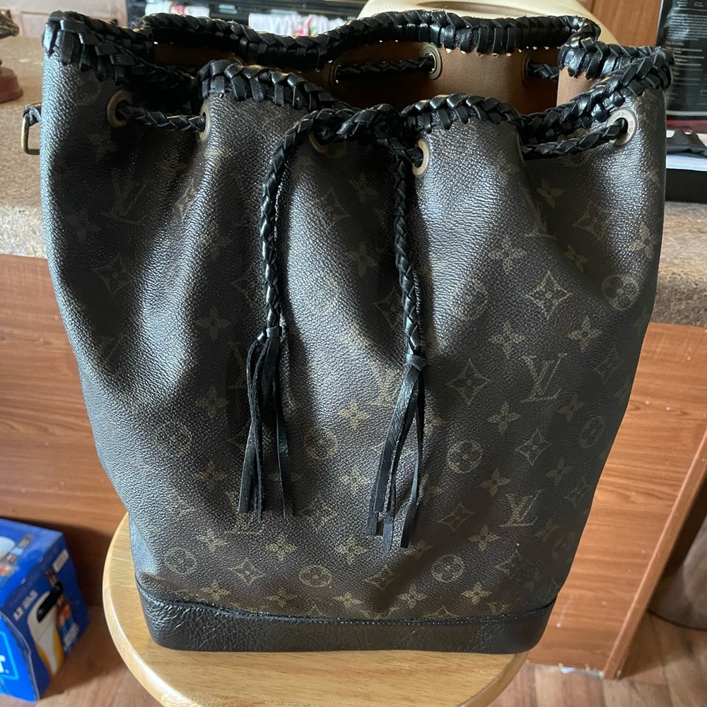 Louis Vitton over the shoulder bag